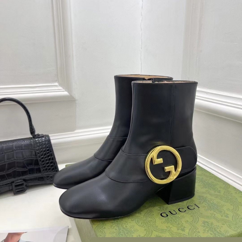G*u*i boots